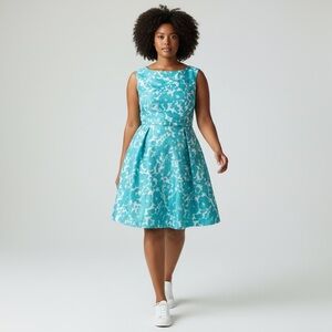 danny and nicoles - turquoise blue/white fit & flare - 16P - Vietnam